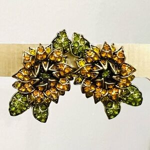 Heidi Daus CLIP 🆕 “Late Bloomer” Swarovski Crystals earrings